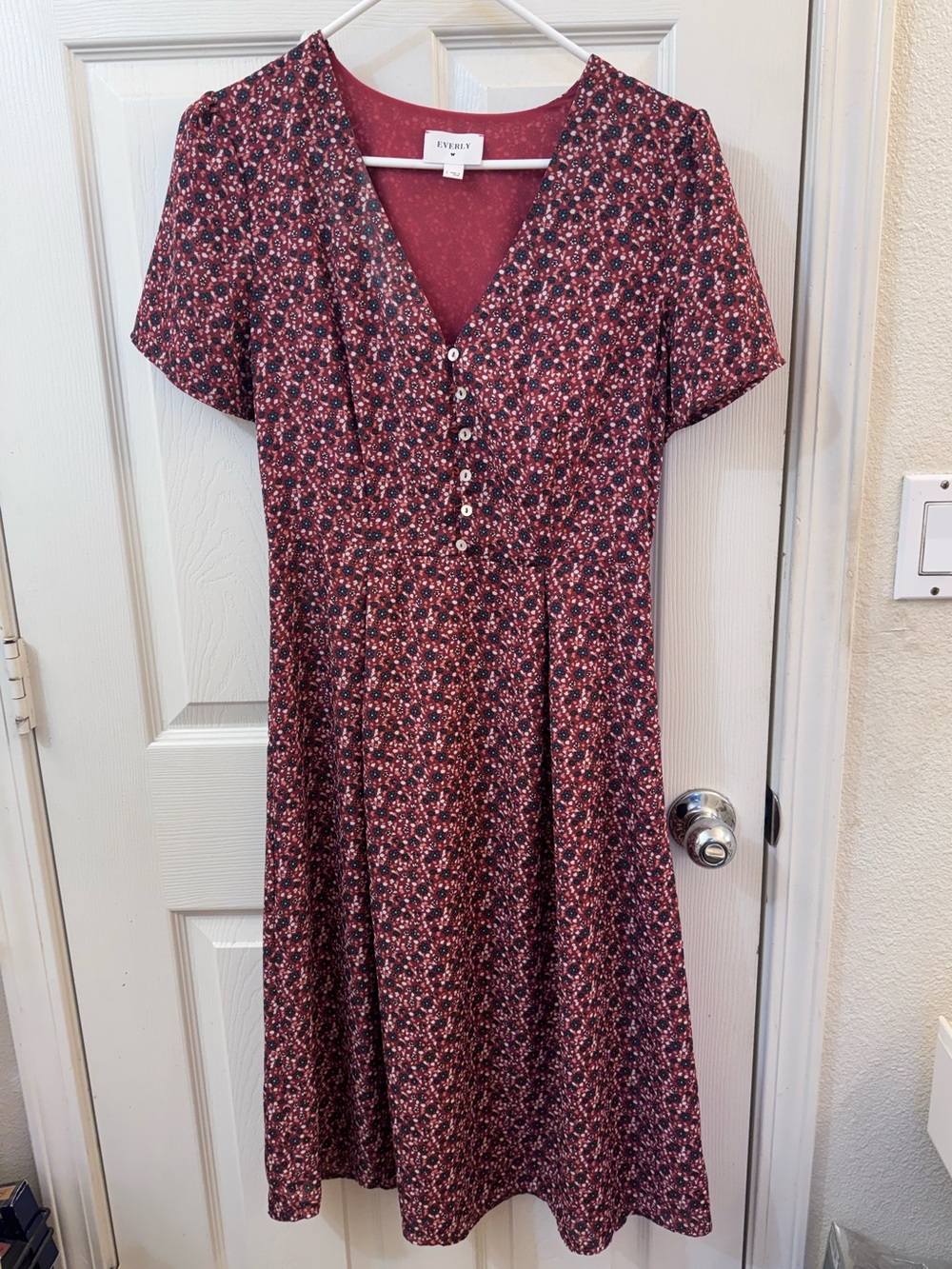 Everly Floral Button-Front Midi Dress